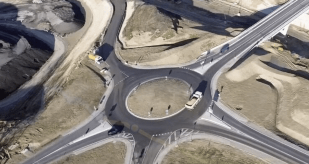Arrêt du chantier de l’autoroute Castres – Toulouse : le gouvernement droit dans ses bottes, les élus locaux en renfort
